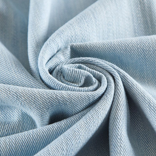 Джинс Max Mara 015-16772 выбеленный голубой
